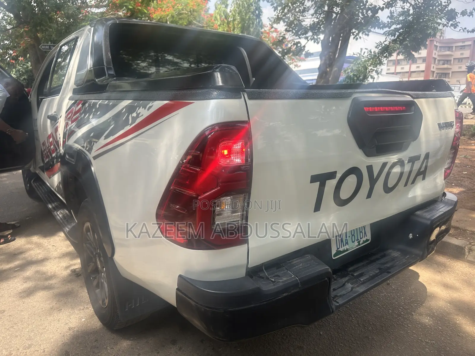 Toyota Hilux 2021 White