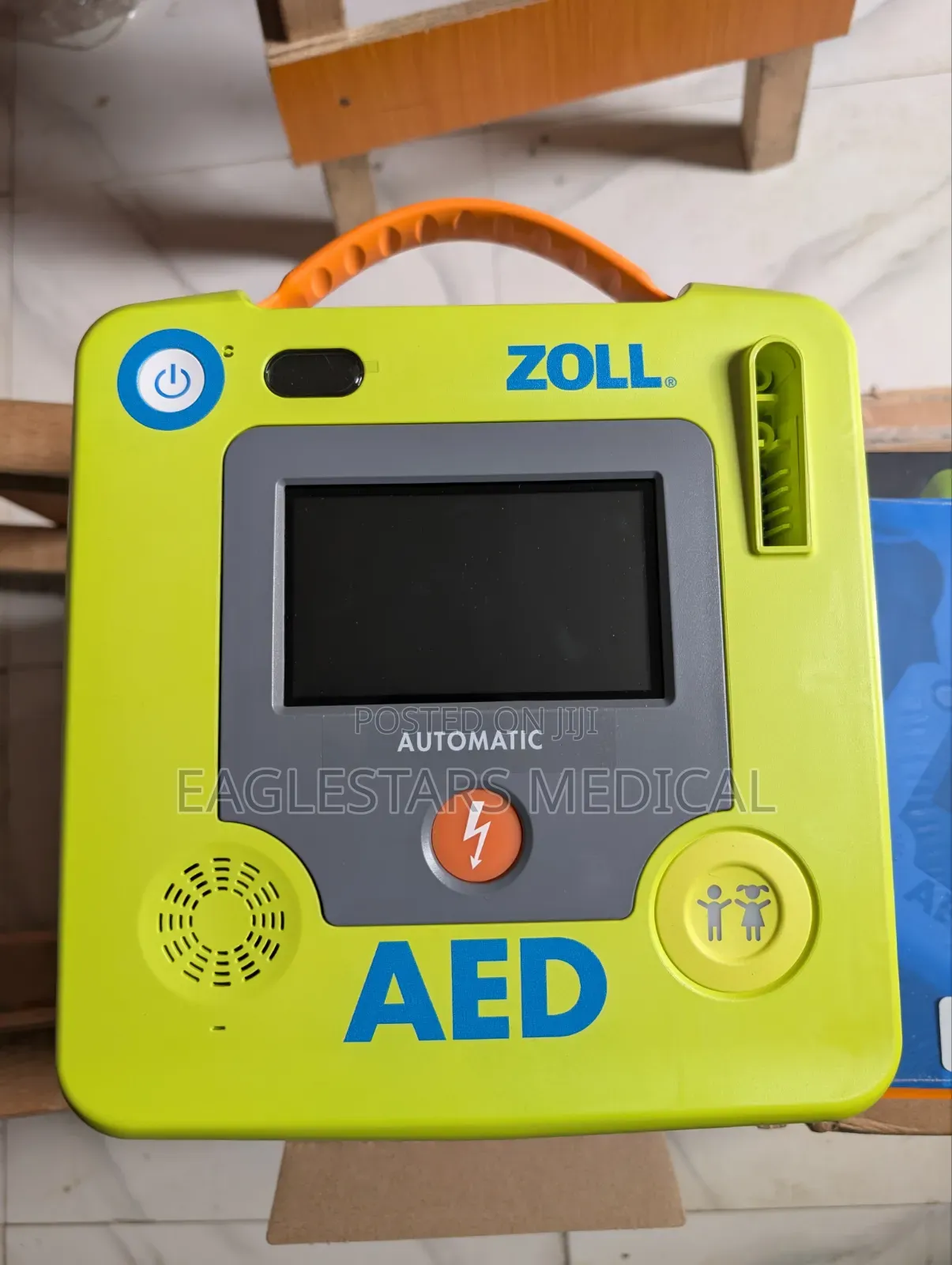 Zoll Defibrillator Machine