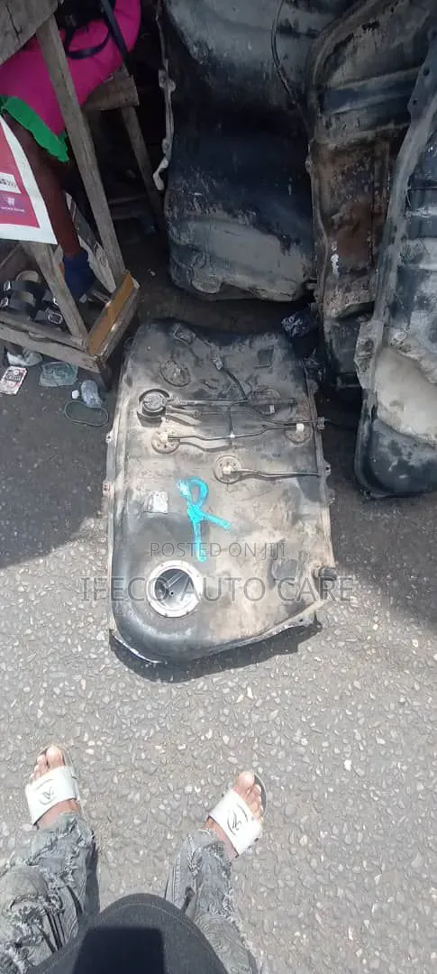 Fuel Tank for Lexus Rx 300 Available