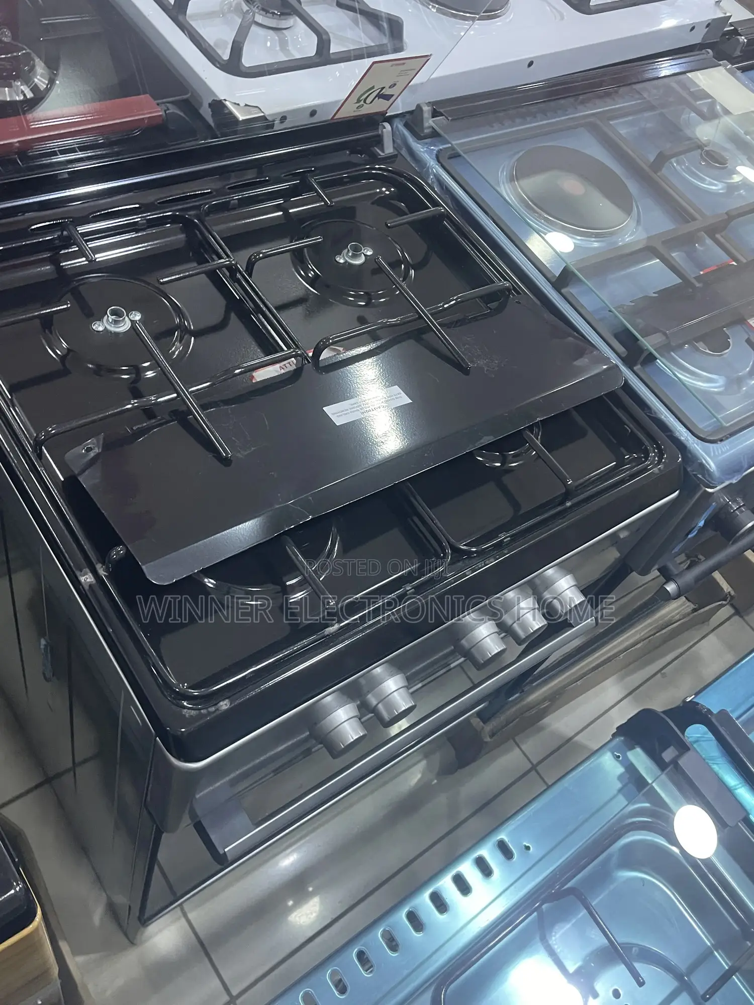 Maxi 60 by 60 4burner Standing Gas Cooker
