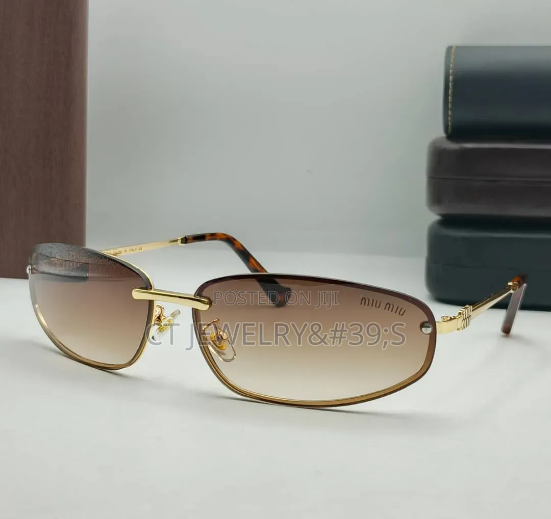 High Fashion Miumiu Stylish Sunglasses for Unisex Celebrities Vibe