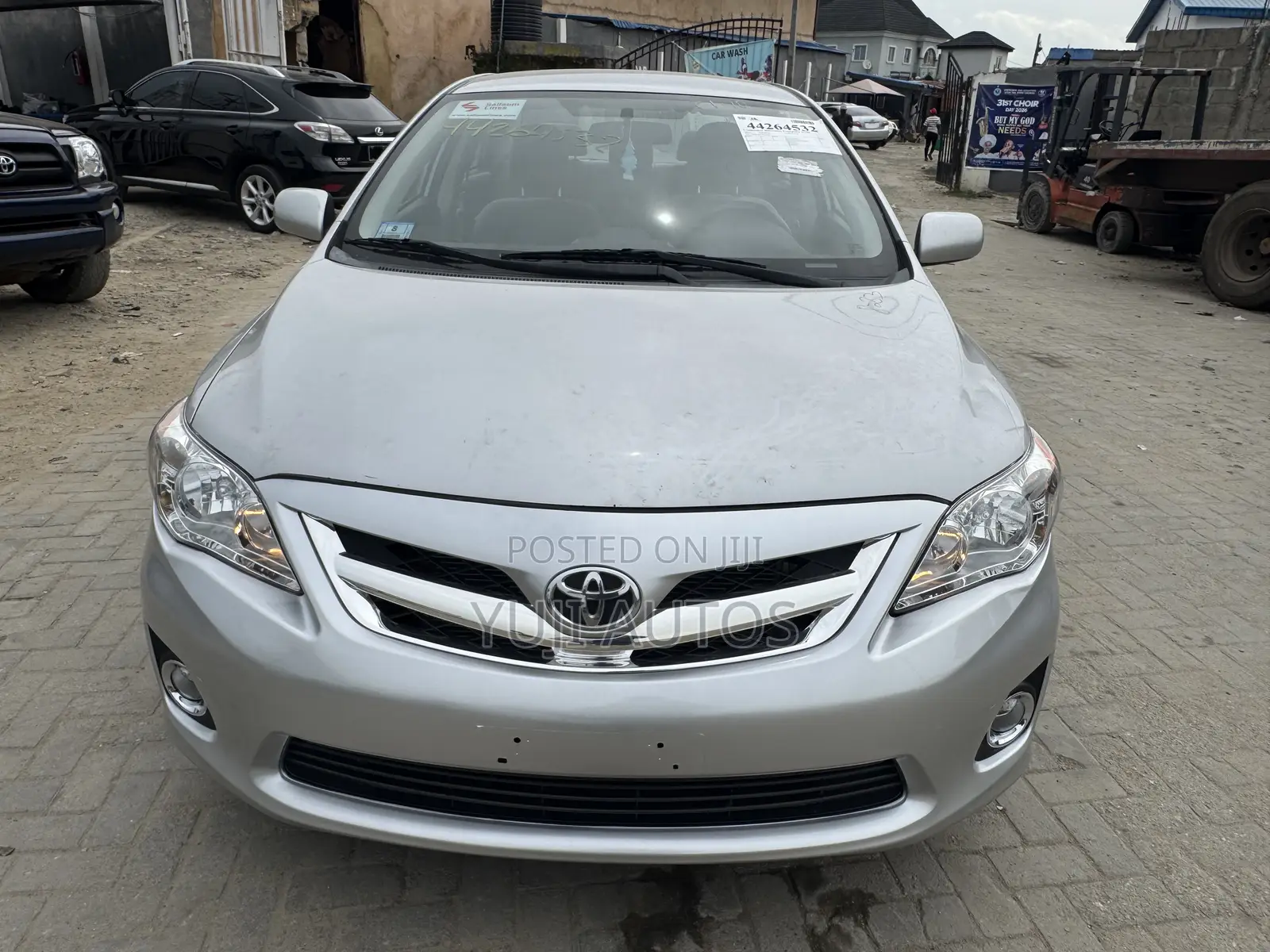 Toyota Corolla 2012 Silver