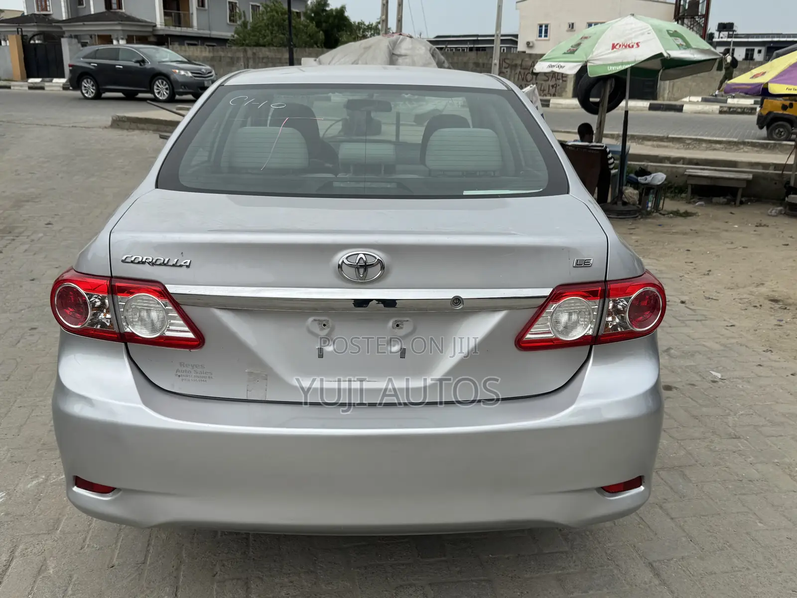 Toyota Corolla 2012 Silver