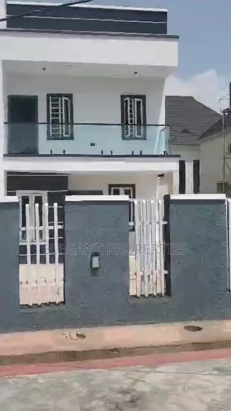 5bdrm Duplex in Elizabeth Estate, Osogbo for sale
