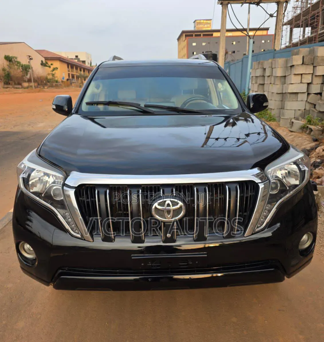 Toyota Land Cruiser Prado 2016 Black