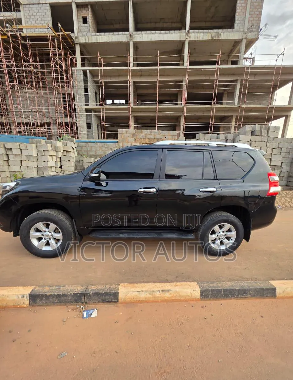Toyota Land Cruiser Prado 2016 Black