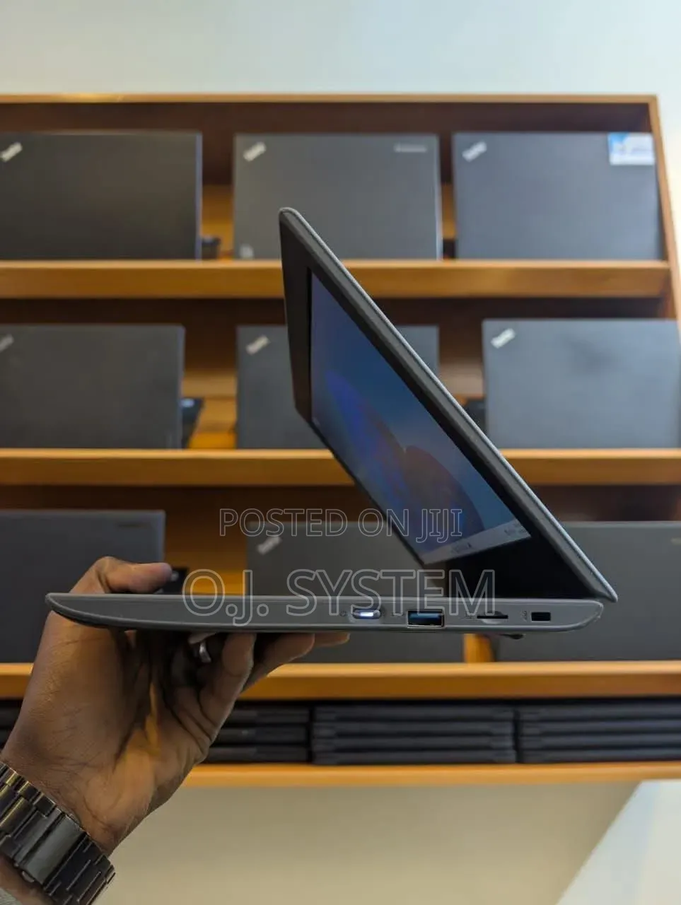 Laptop Lenovo 100e 4GB Intel Pentium SSD 72GB