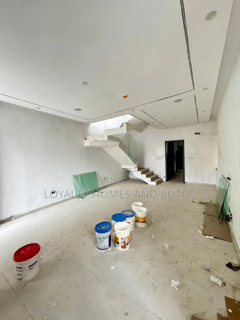 4bdrm Duplex in Omole Phase 1 for sale