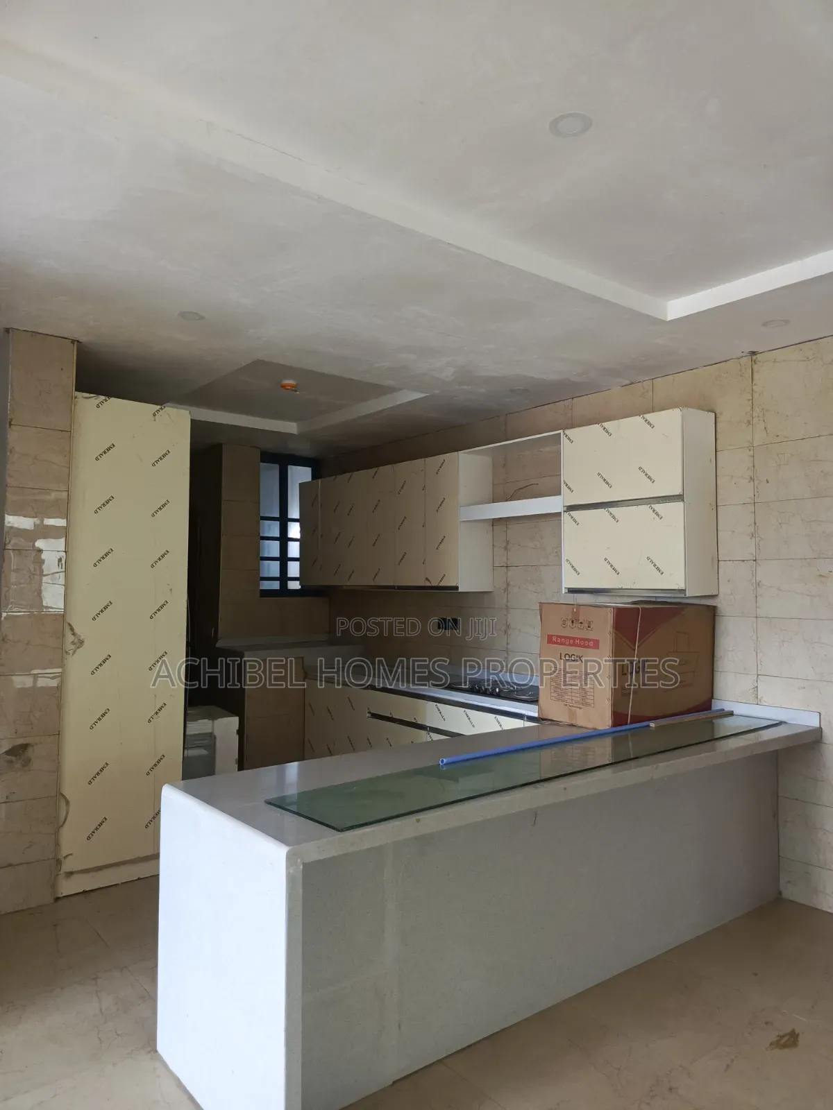 Furnished 3bdrm Apartment in Off Kofo Abayomi, Adeola Odeku for sale