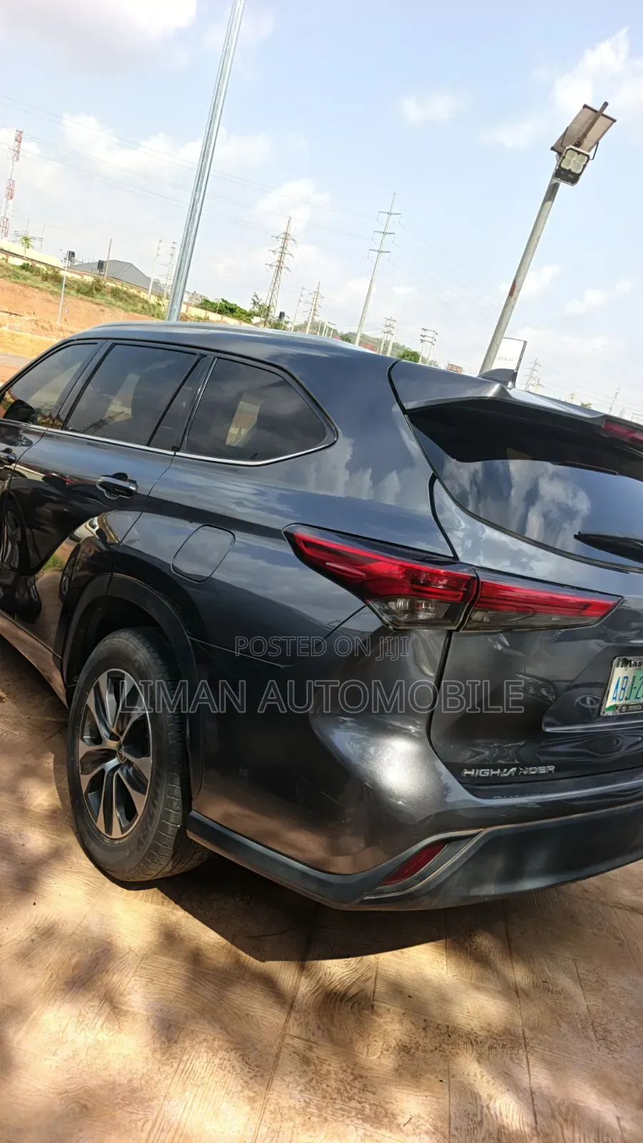 Toyota Highlander XLE 2022 Gray
