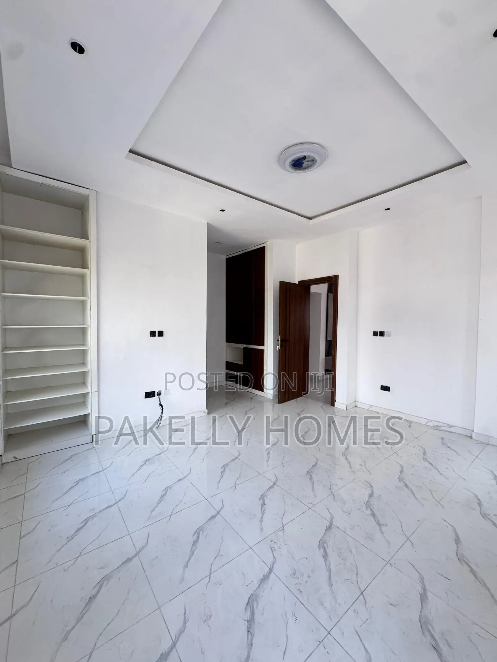 5 Bedroom With Pool