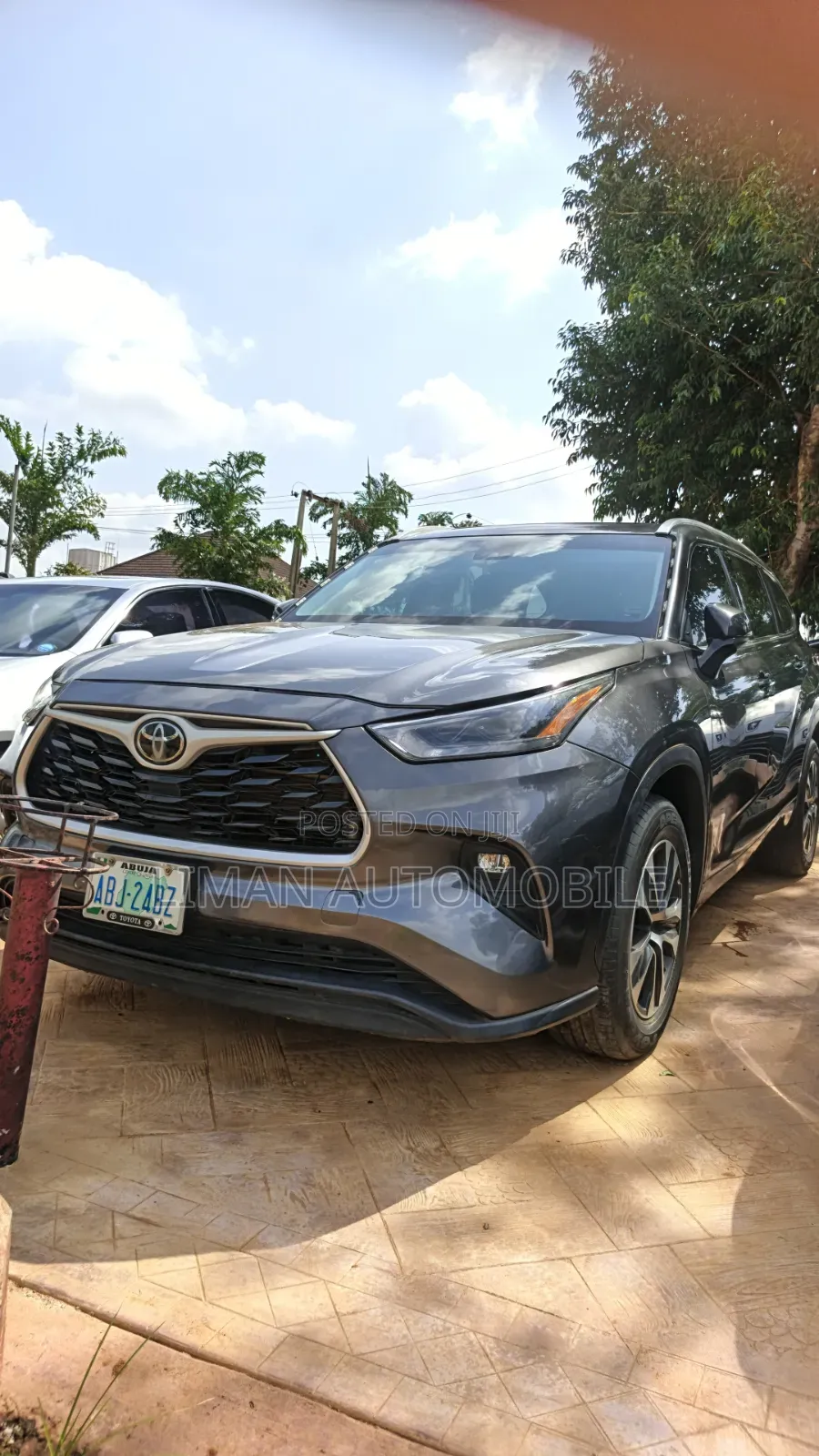Toyota Highlander XLE 2021 Gray