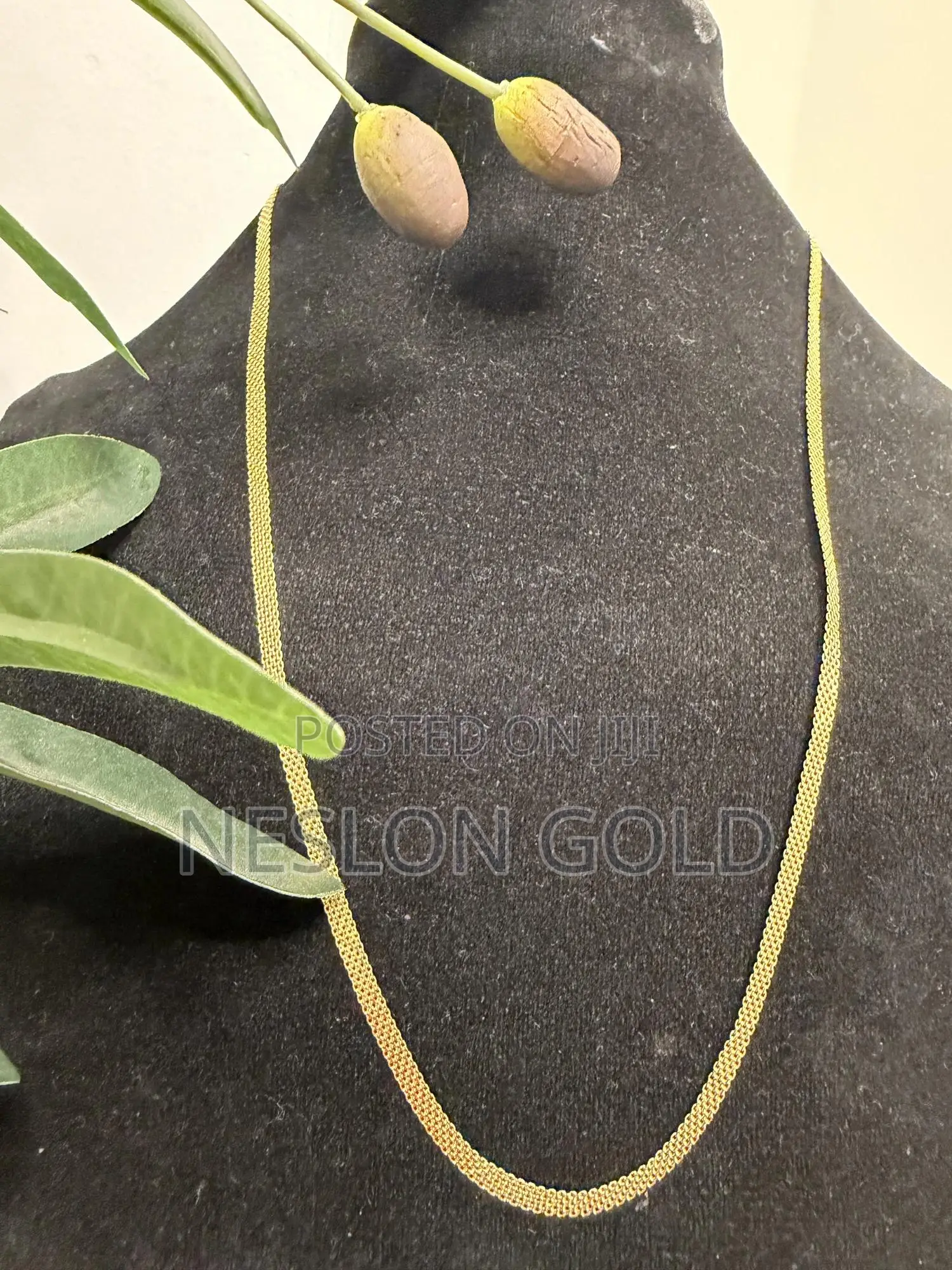 Pure 18karat Solid Gold Necklace Carpet Design