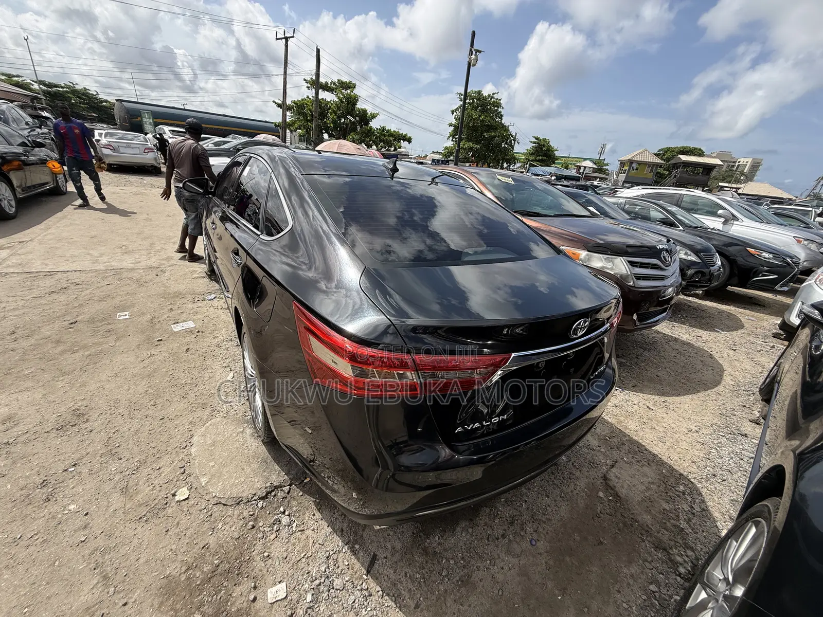Toyota Avalon Limited Sedan FWD (3.5L 6cyl 6A) 2017 Black
