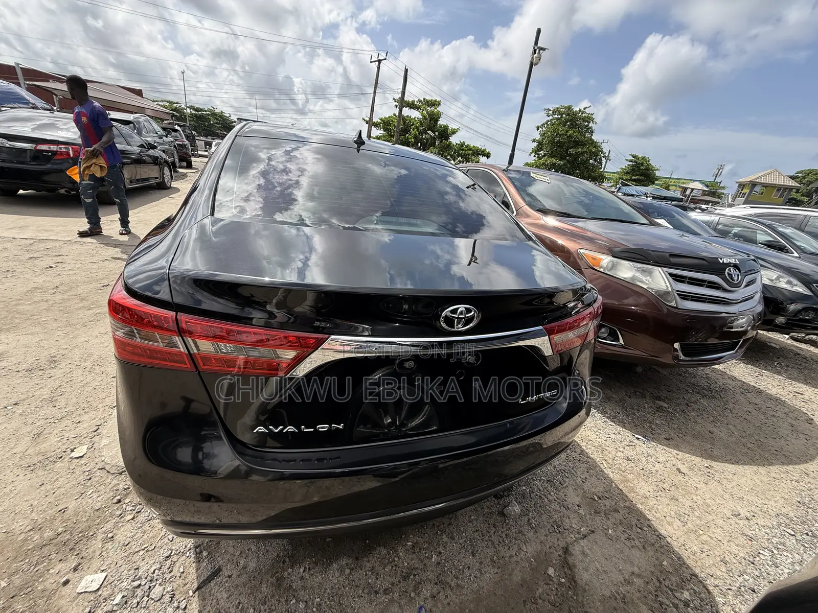 Toyota Avalon Limited Sedan FWD (3.5L 6cyl 6A) 2017 Black