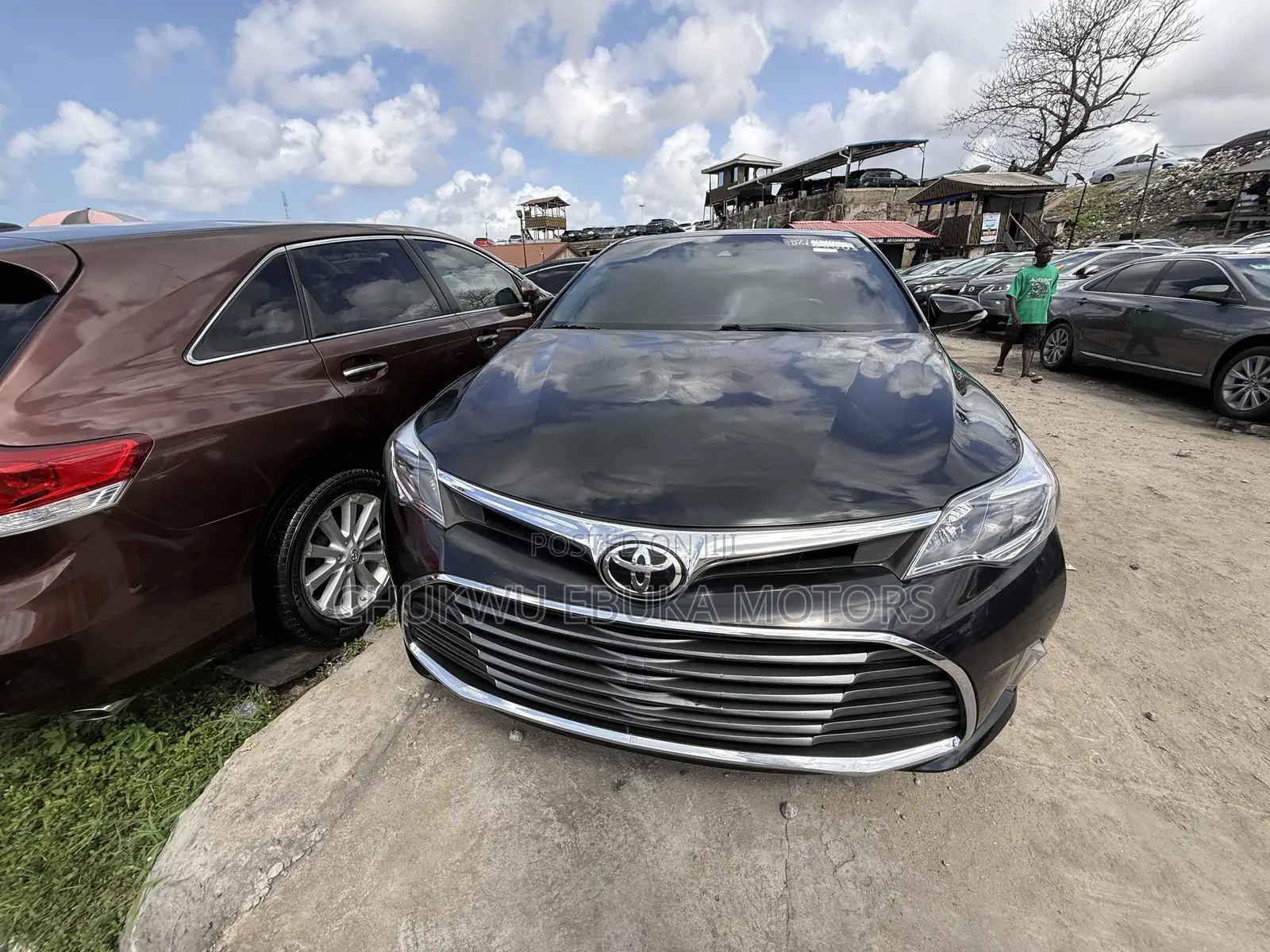 Toyota Avalon Limited Sedan FWD (3.5L 6cyl 6A) 2017 Black