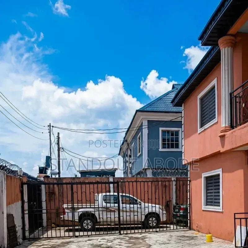 6bdrm Duplex in Good Location, Igando / Ikotun/Igando for sale