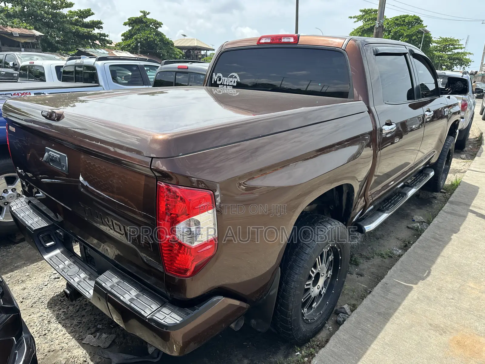 Toyota Tundra 2018 Brown