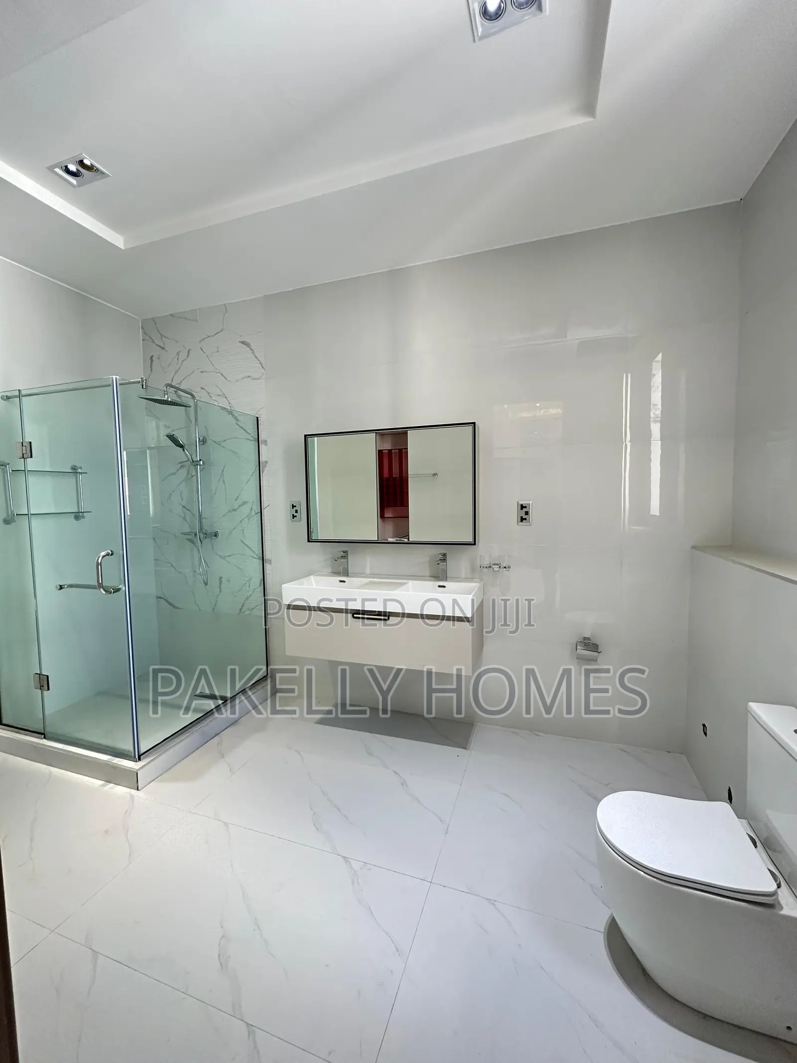 Exquisite Spacious Luxury 5 Bedroom Detached Duplex