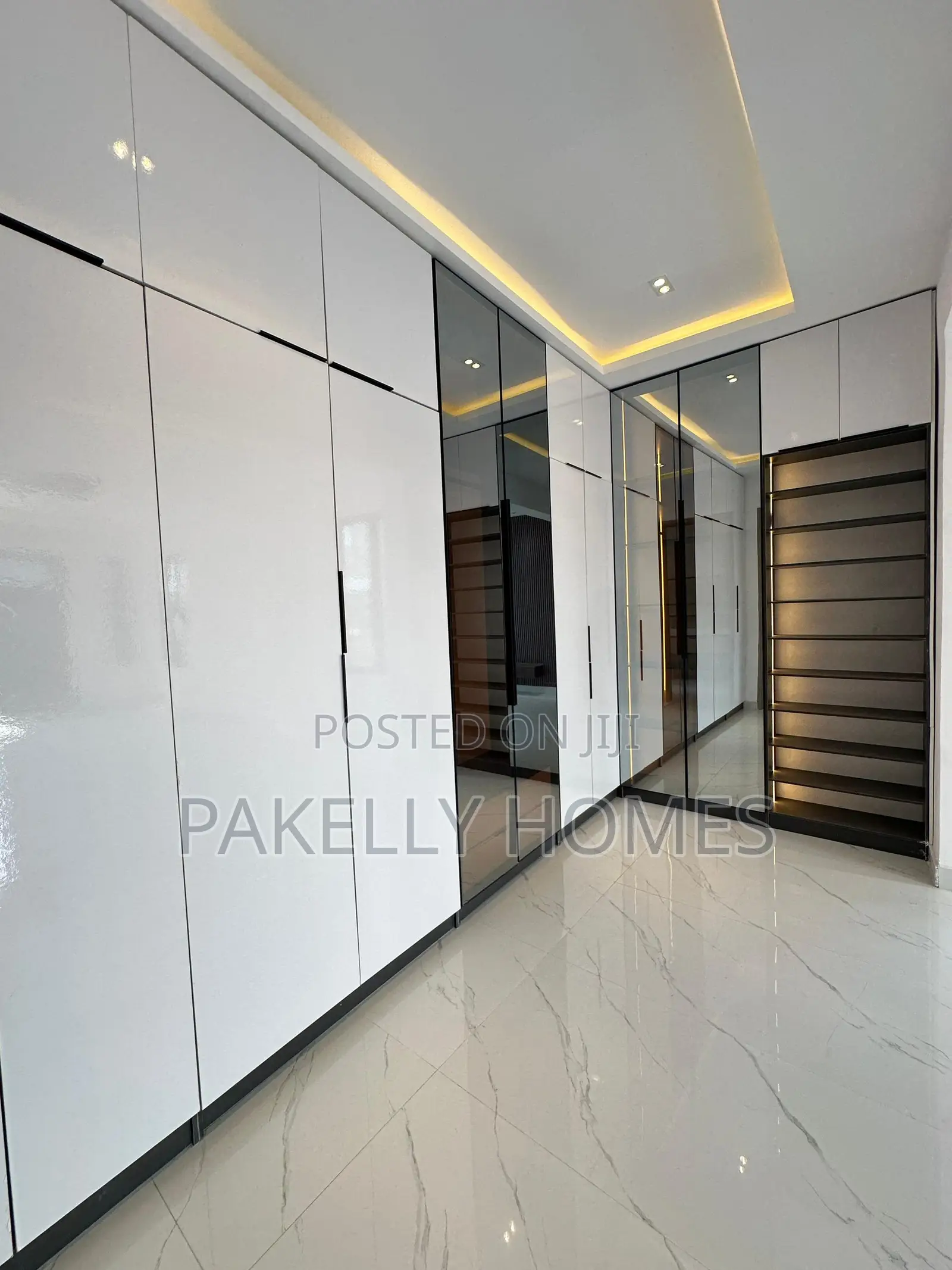 Exquisite Spacious Luxury 5 Bedroom Detached Duplex