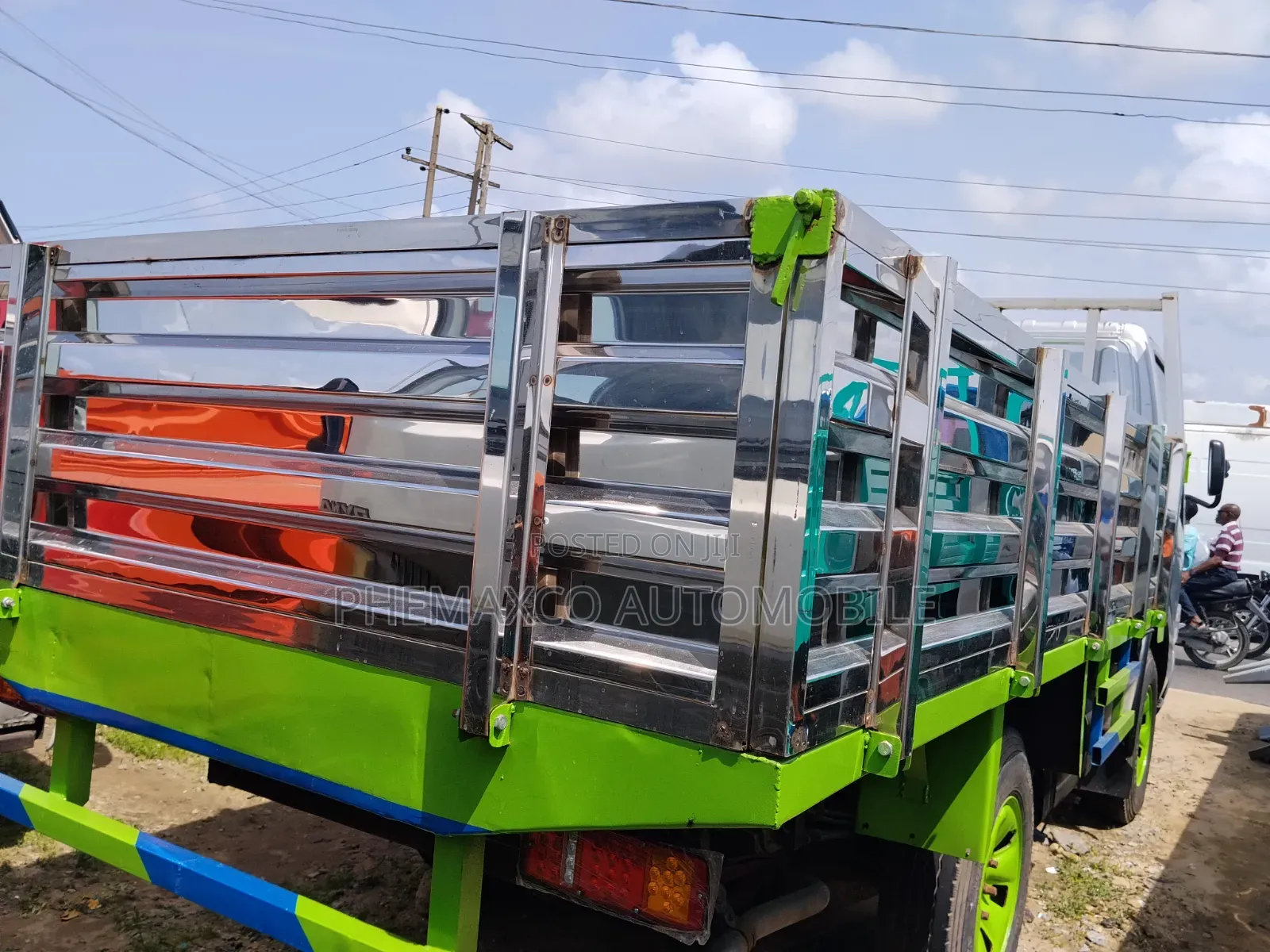 Toyota Dyna150 Four Tires
