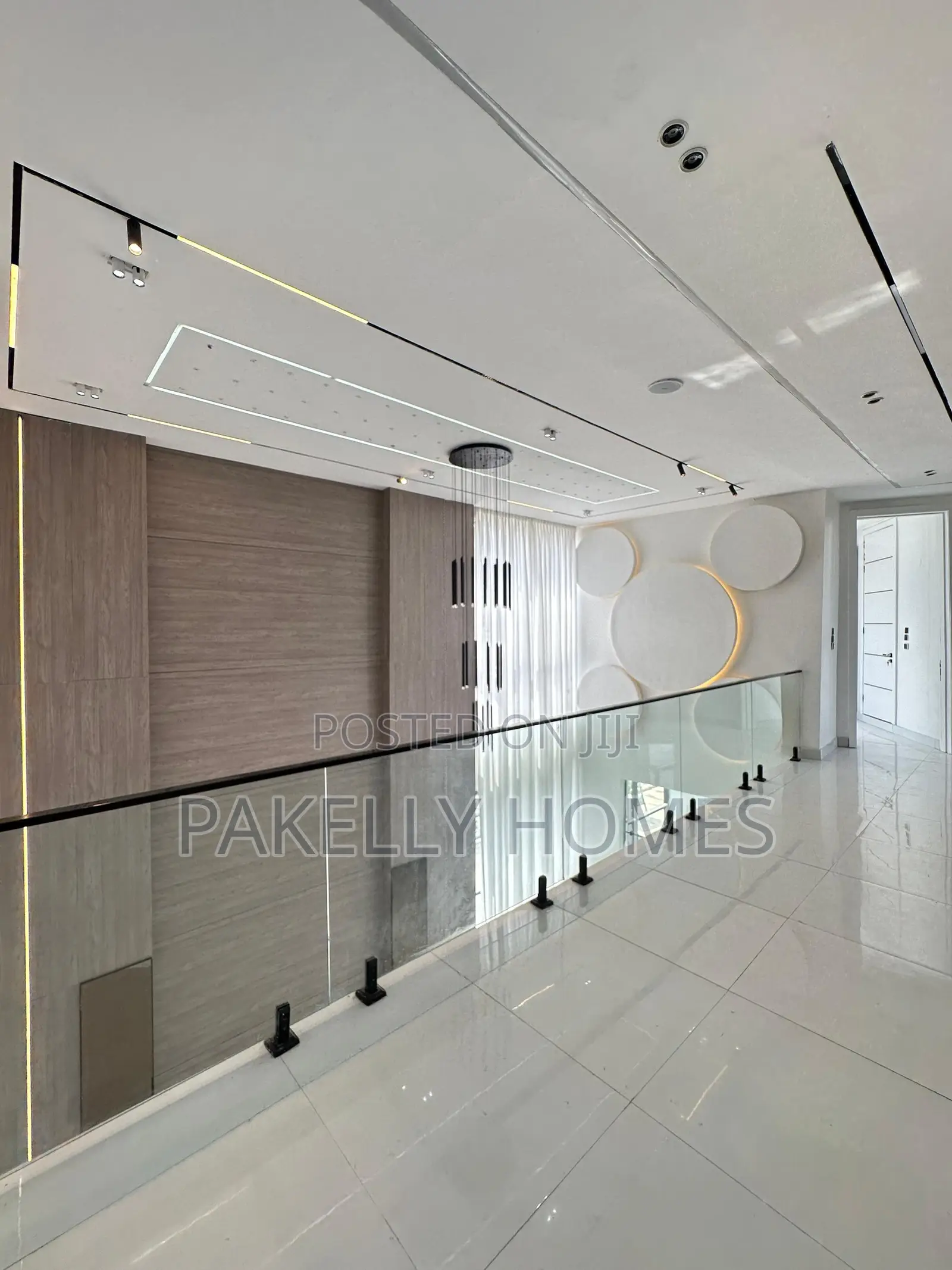 Outstanding, Exquisite, Spacious 5 Bedroom Detached Duplex