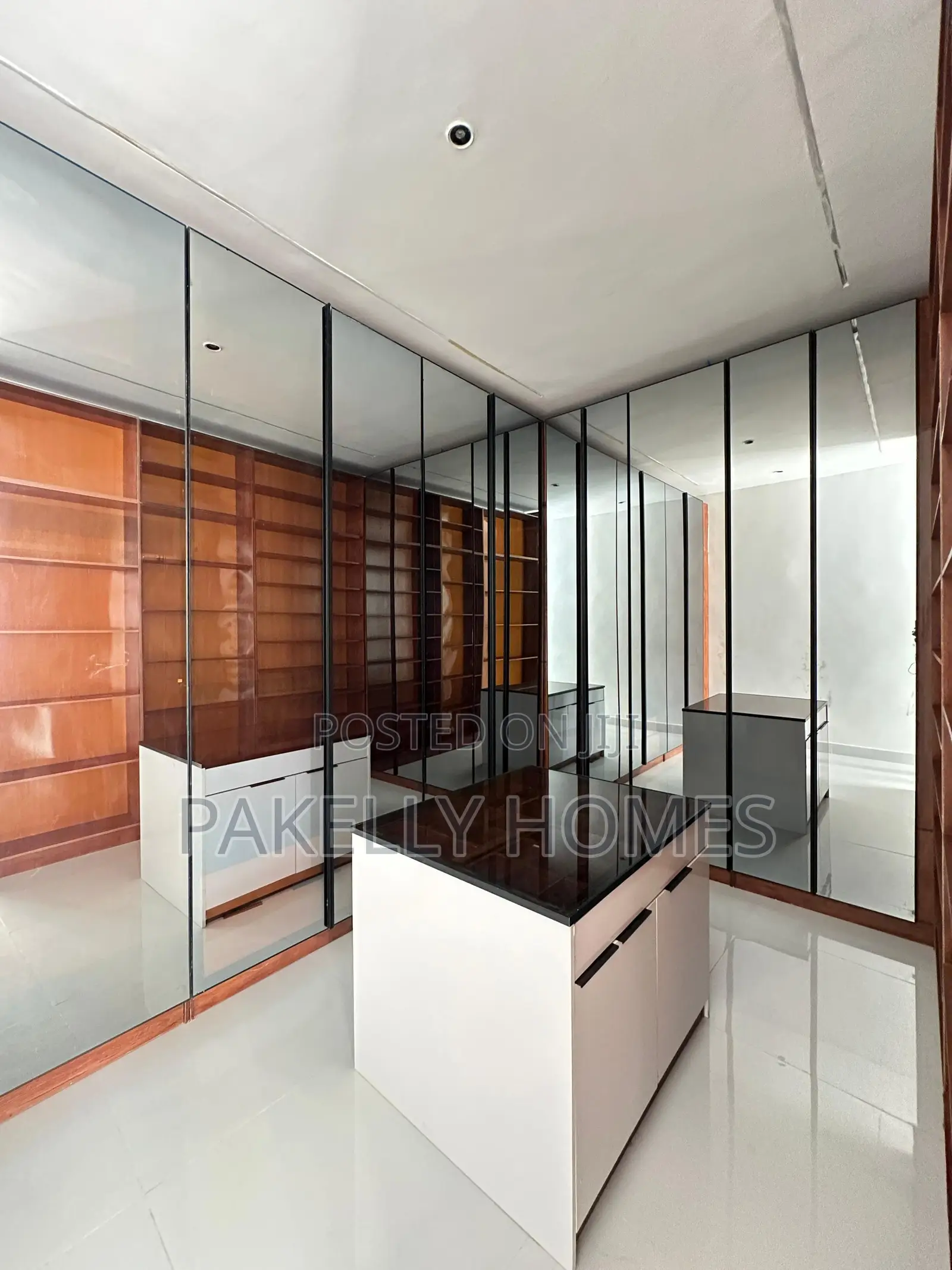Outstanding, Exquisite, Spacious 5 Bedroom Detached Duplex