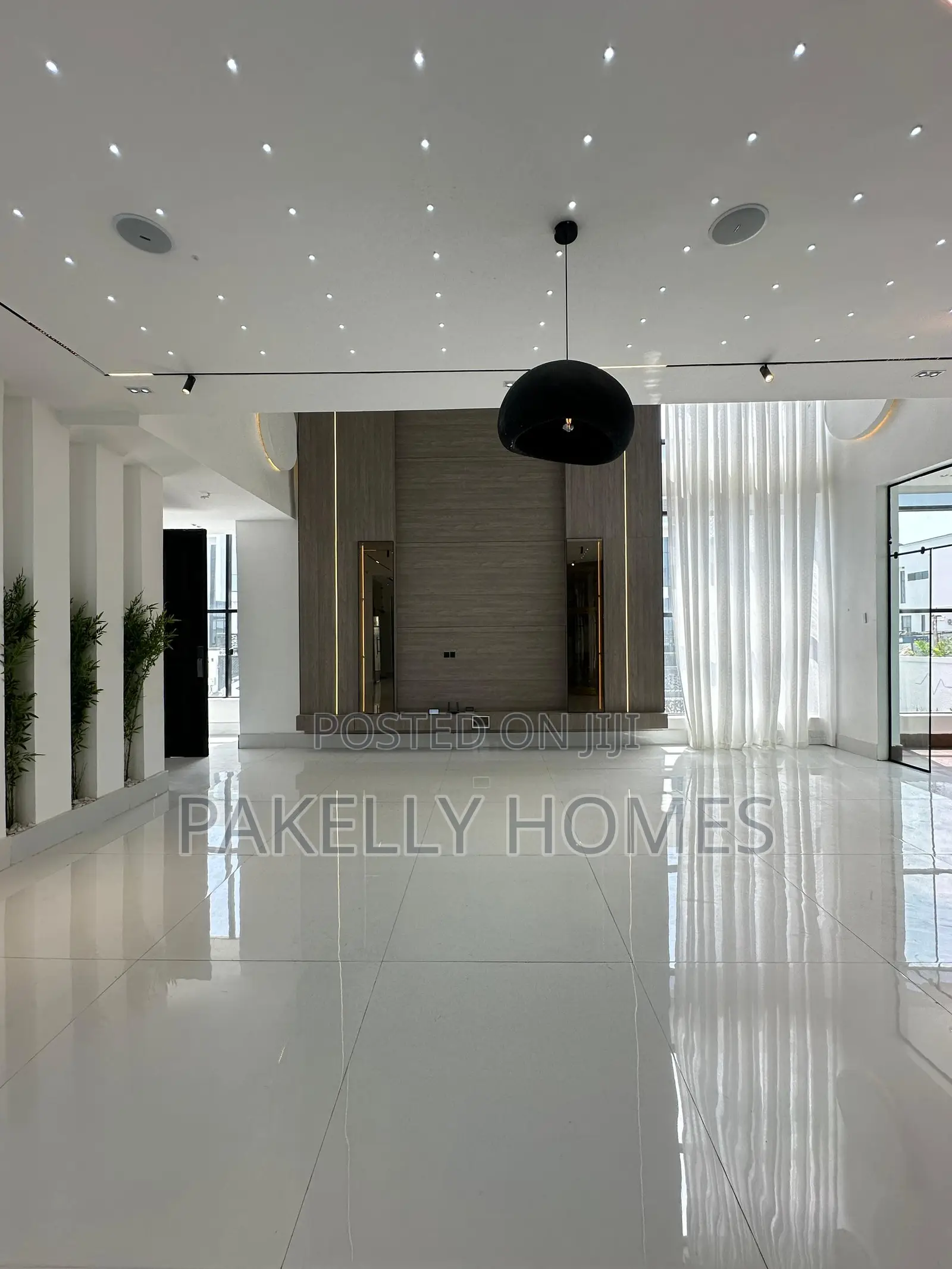 Outstanding, Exquisite, Spacious 5 Bedroom Detached Duplex