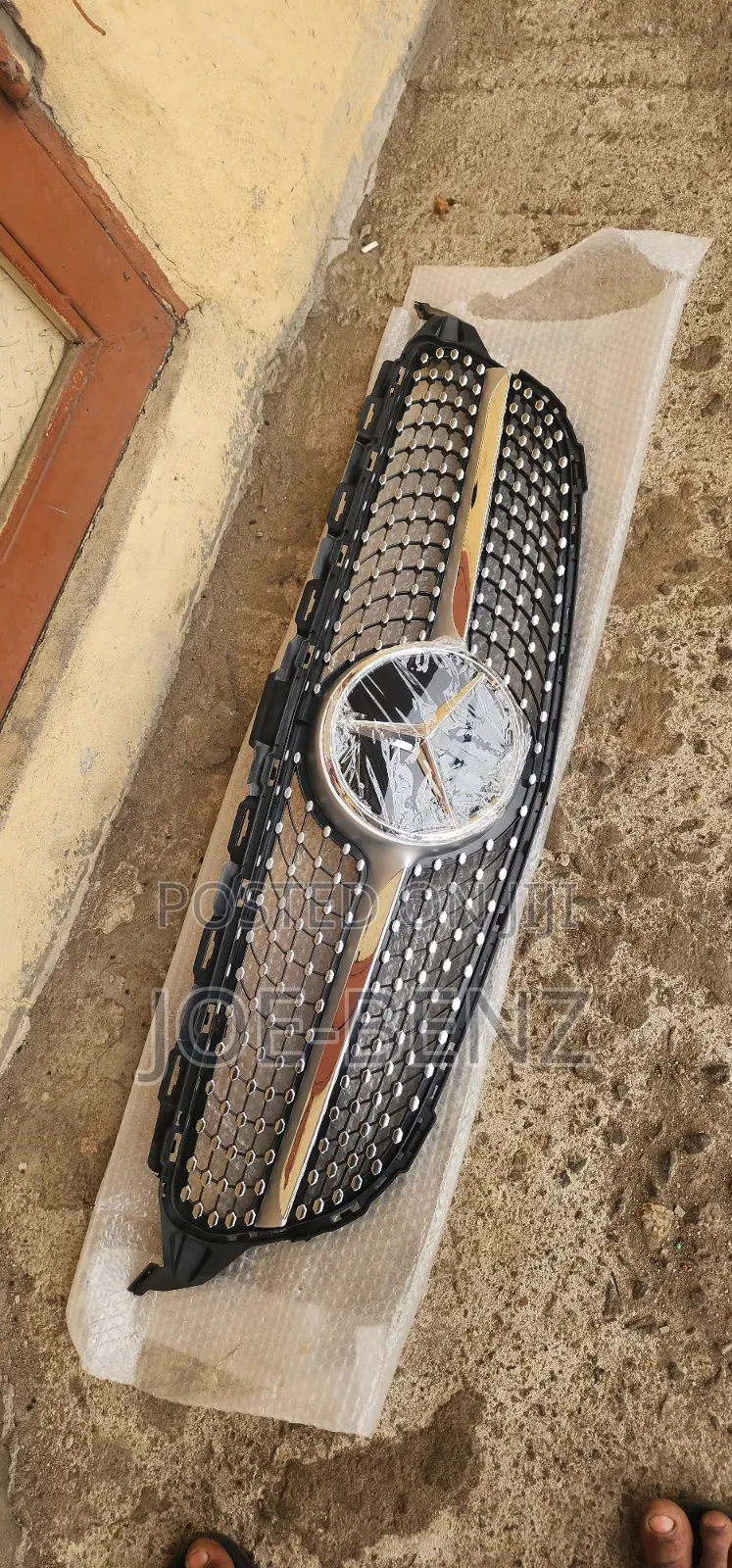 C300 2016 Front Grill Brand New