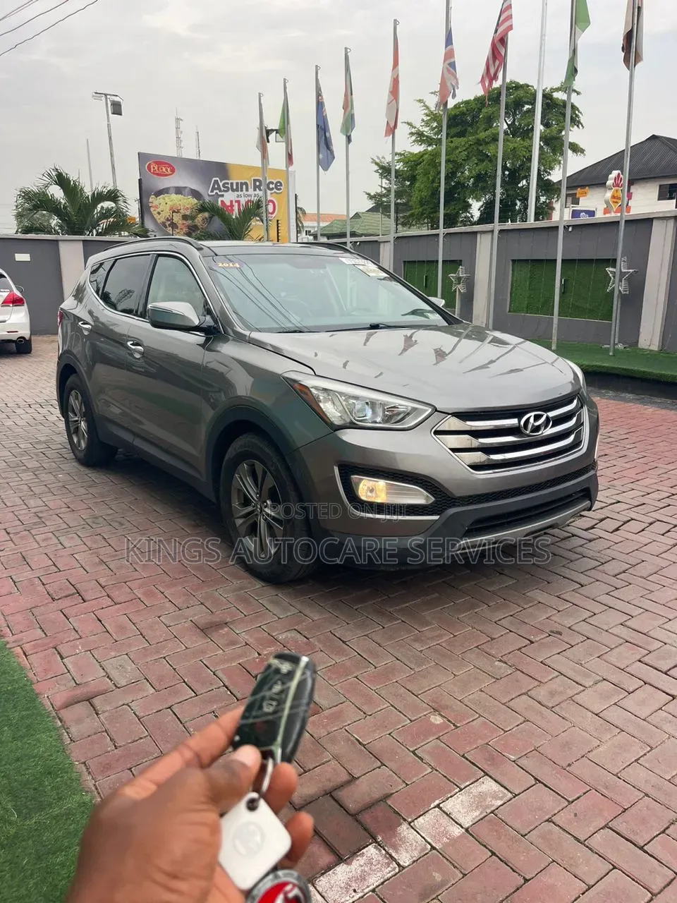 Hyundai Santa Fe GLS 4dr SUV (3.3L 6cyl 6A) 2014 Gray