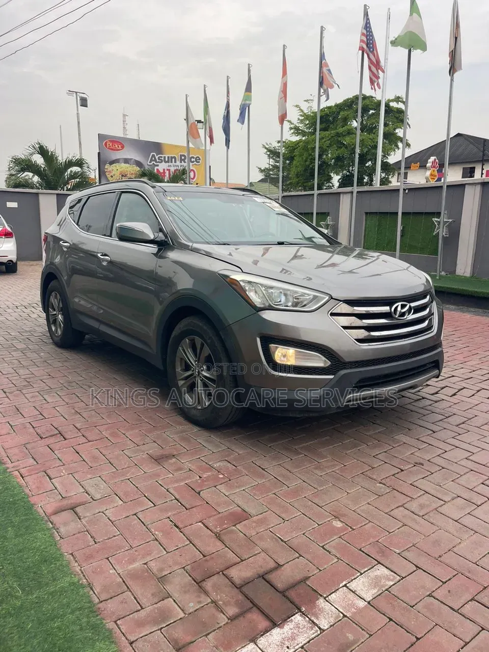 Hyundai Santa Fe GLS 4dr SUV (3.3L 6cyl 6A) 2014 Gray