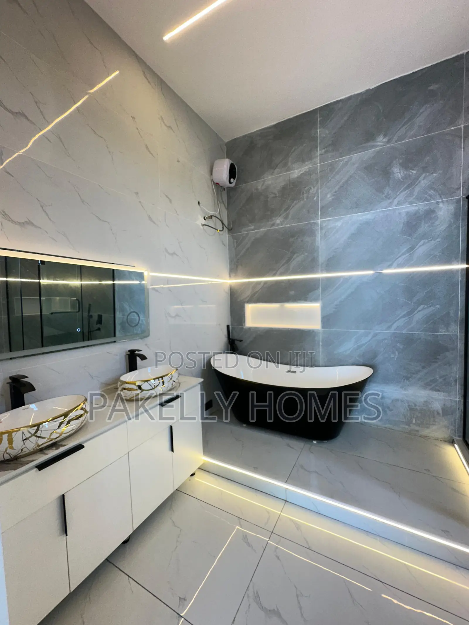Exquisite Spacious Luxury 5 Bedroom Detached Duplex