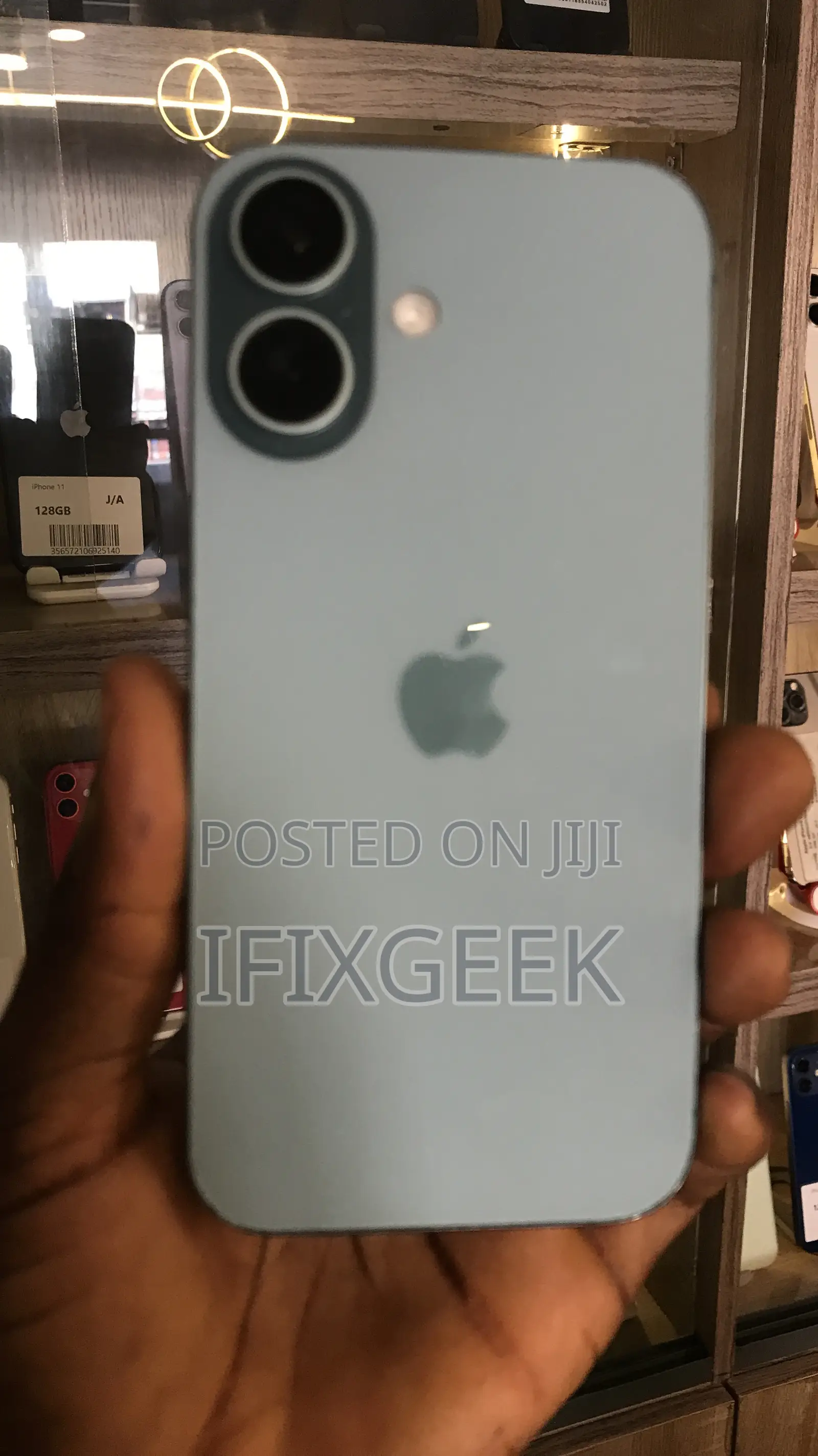 Apple iPhone 16 128 GB Green