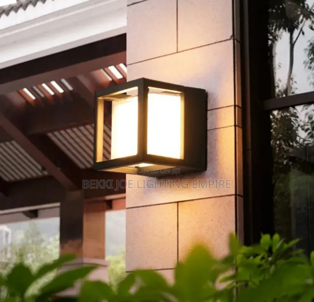 Led Type Cast Wall and Fence Light Original