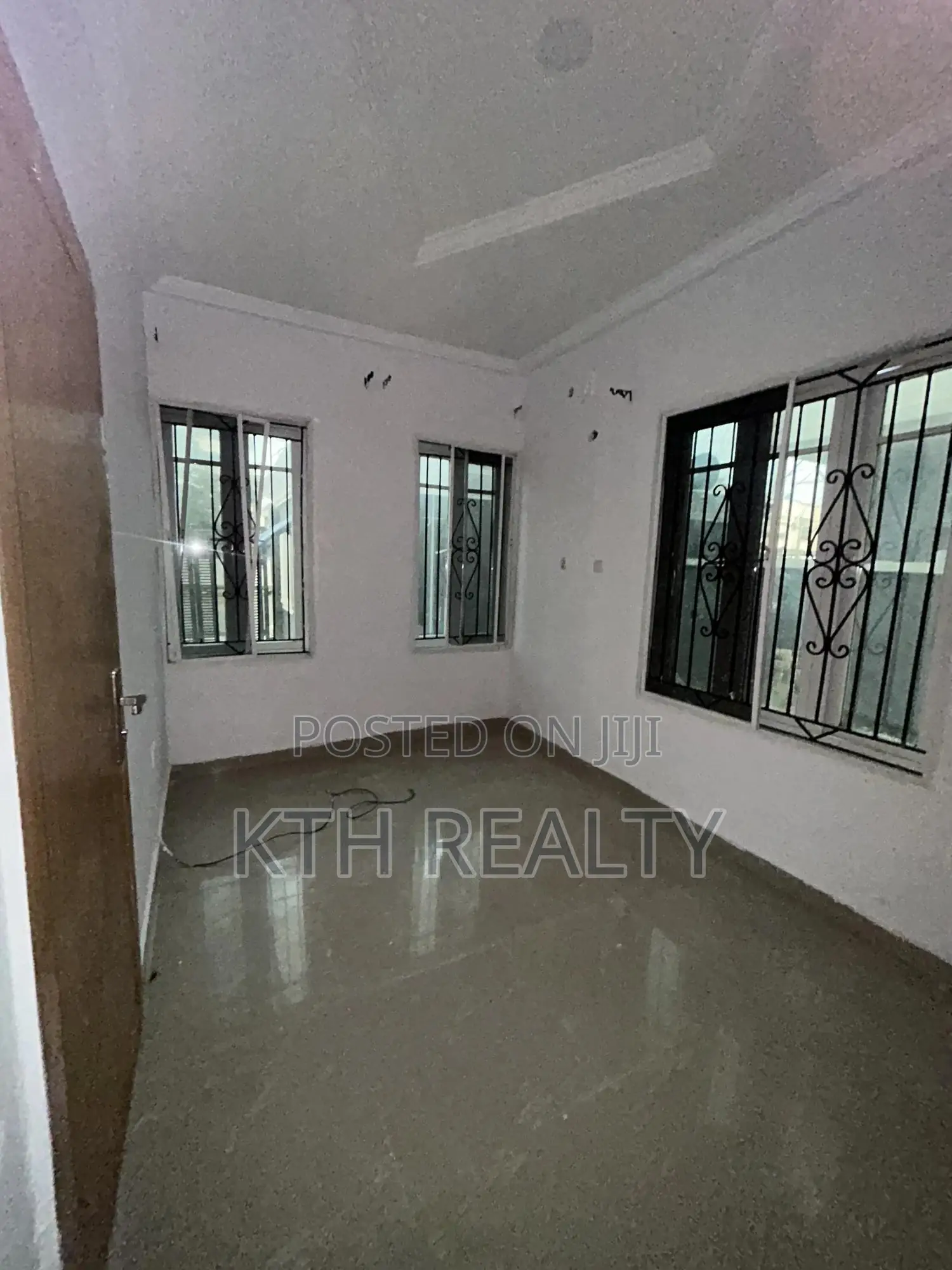2bdrm Apartment in Ikota Gra for rent