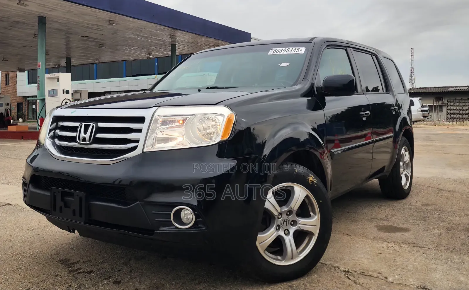 Honda Pilot Touring w/RES/Navi 4WD (3.5L 6cyl 5A) 2012 Black