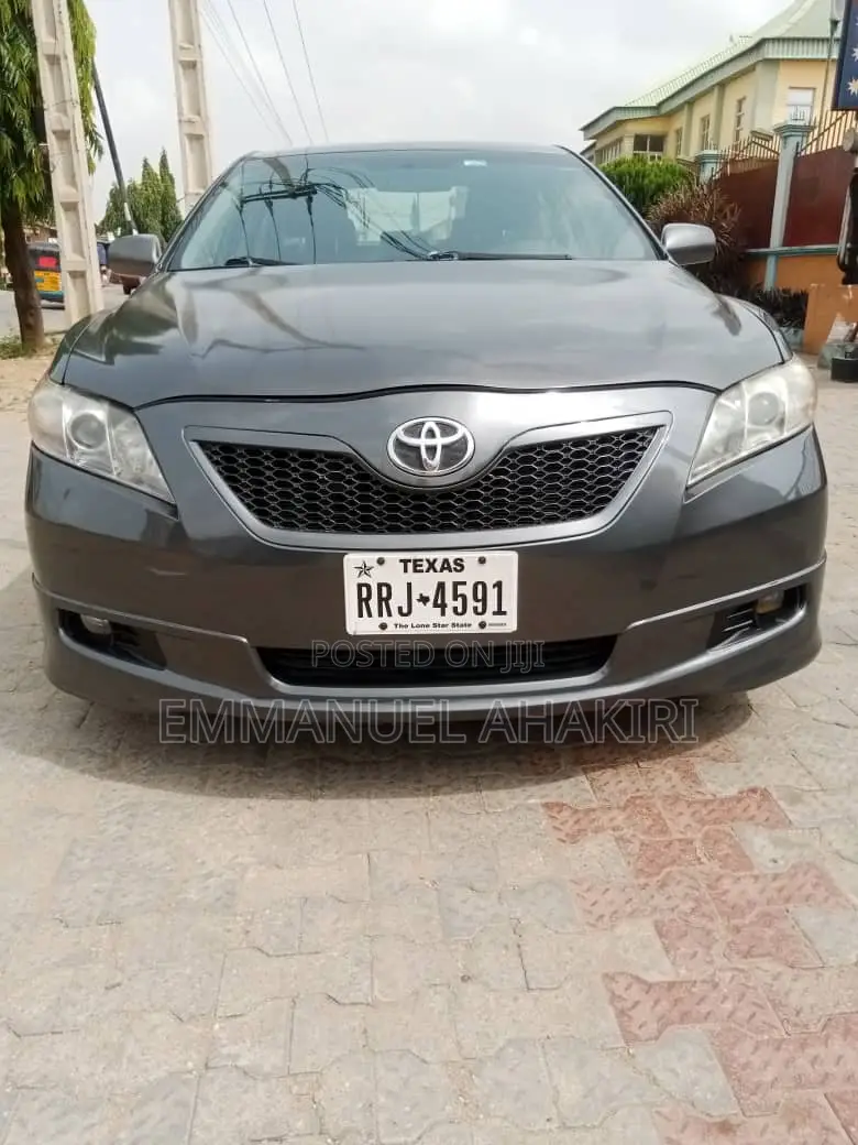 Toyota Camry 2009 Gray