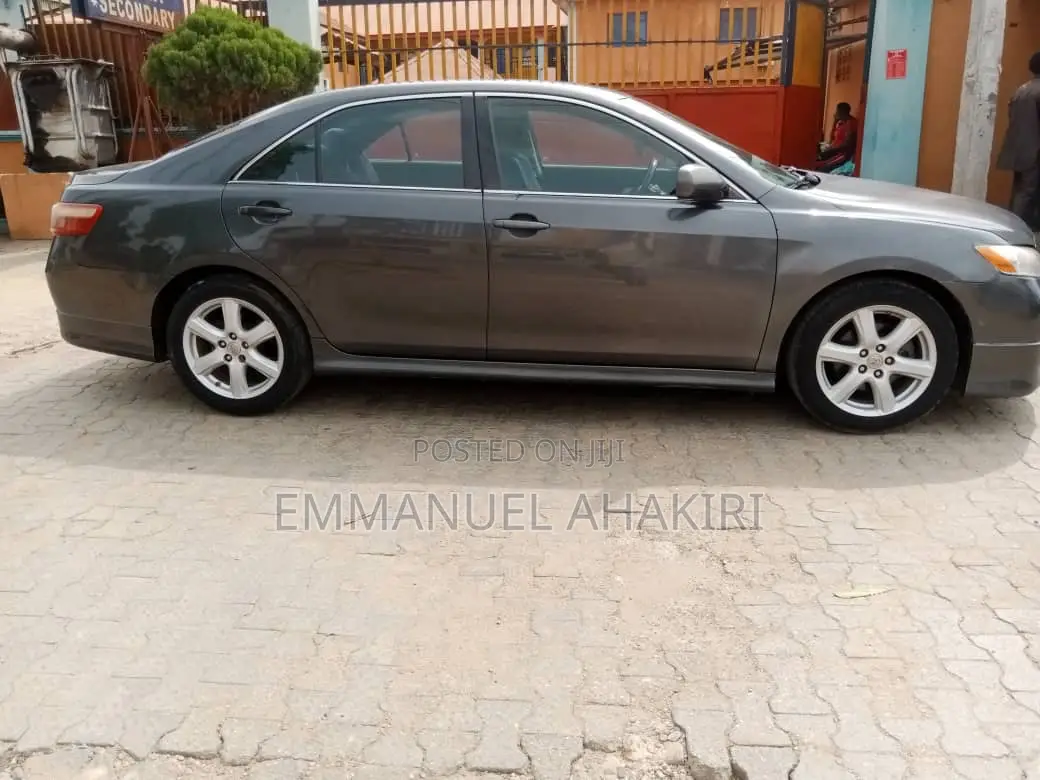 Toyota Camry 2009 Gray