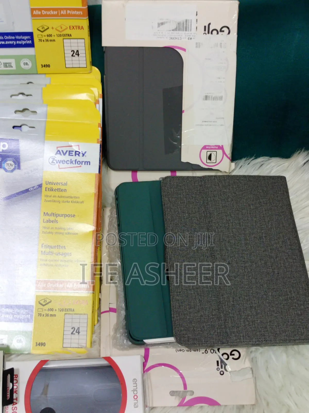 Bulk Sale:Mouses, Card Reader, 4 Port Usb Hub, Folders, iPad Pouches,