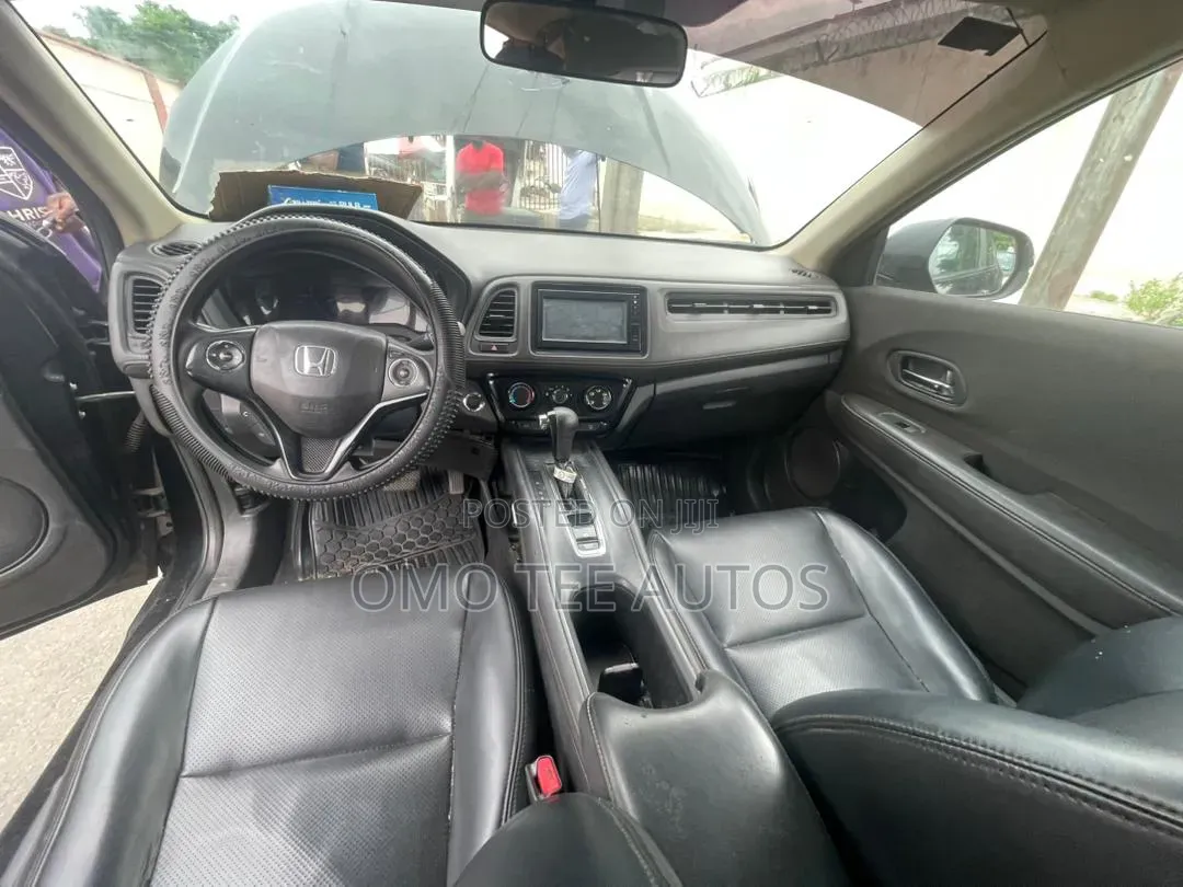 Honda HR-V 4dr SUV (1.5L 4cyl CVT) 2016 Black