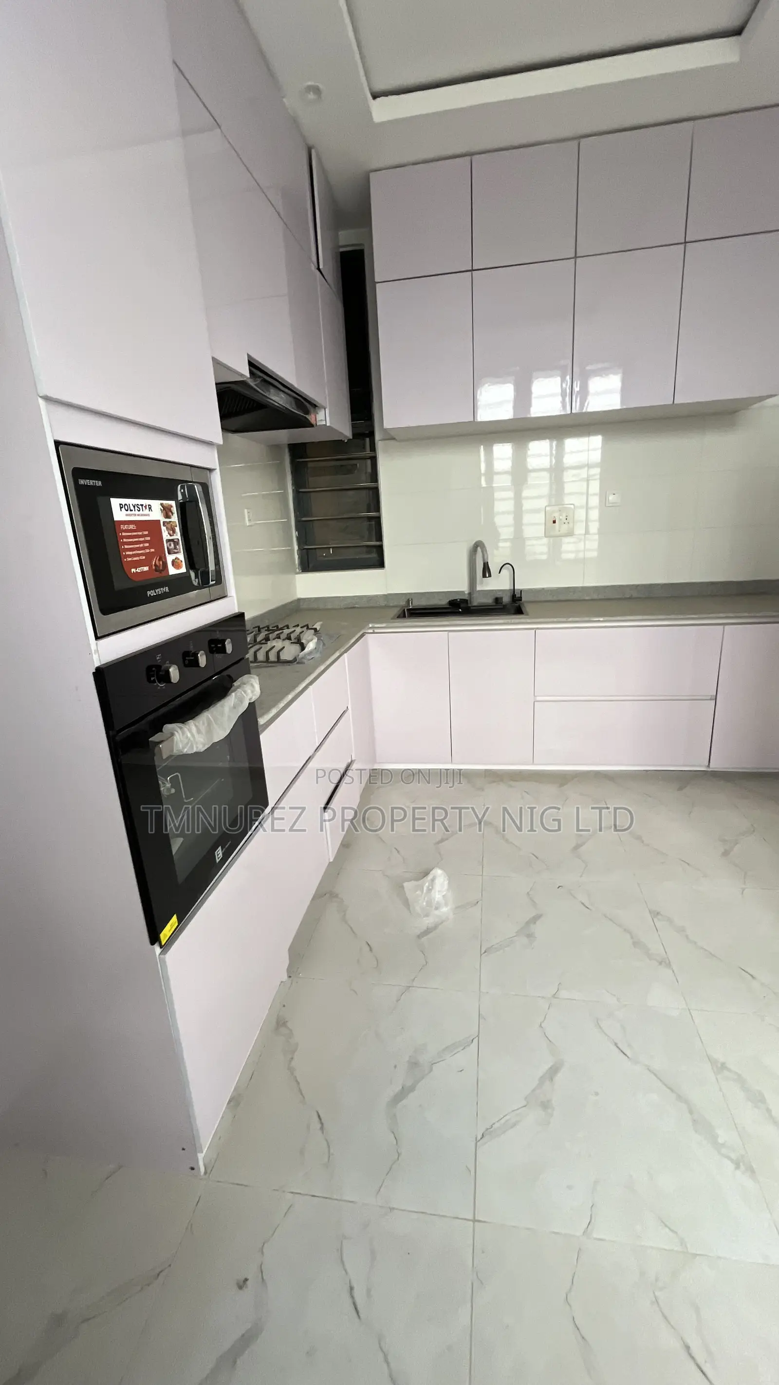4bdrm Duplex in Ologolo for sale