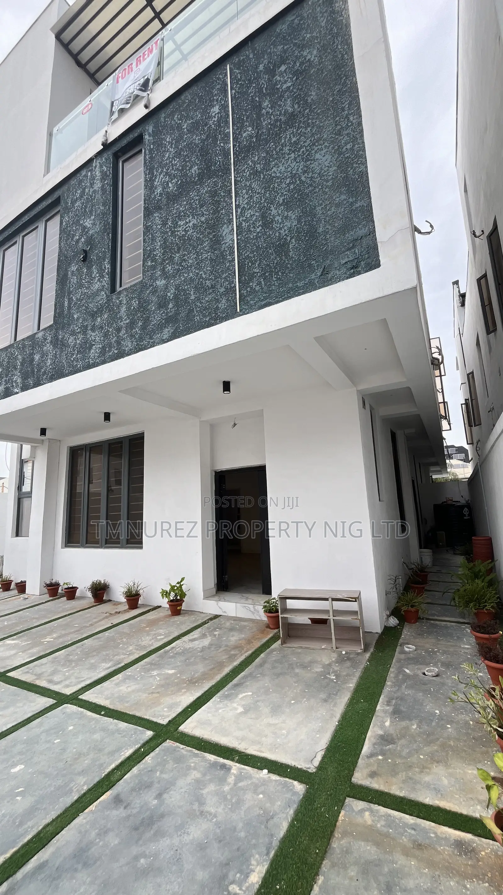 4bdrm Duplex in Ologolo for sale