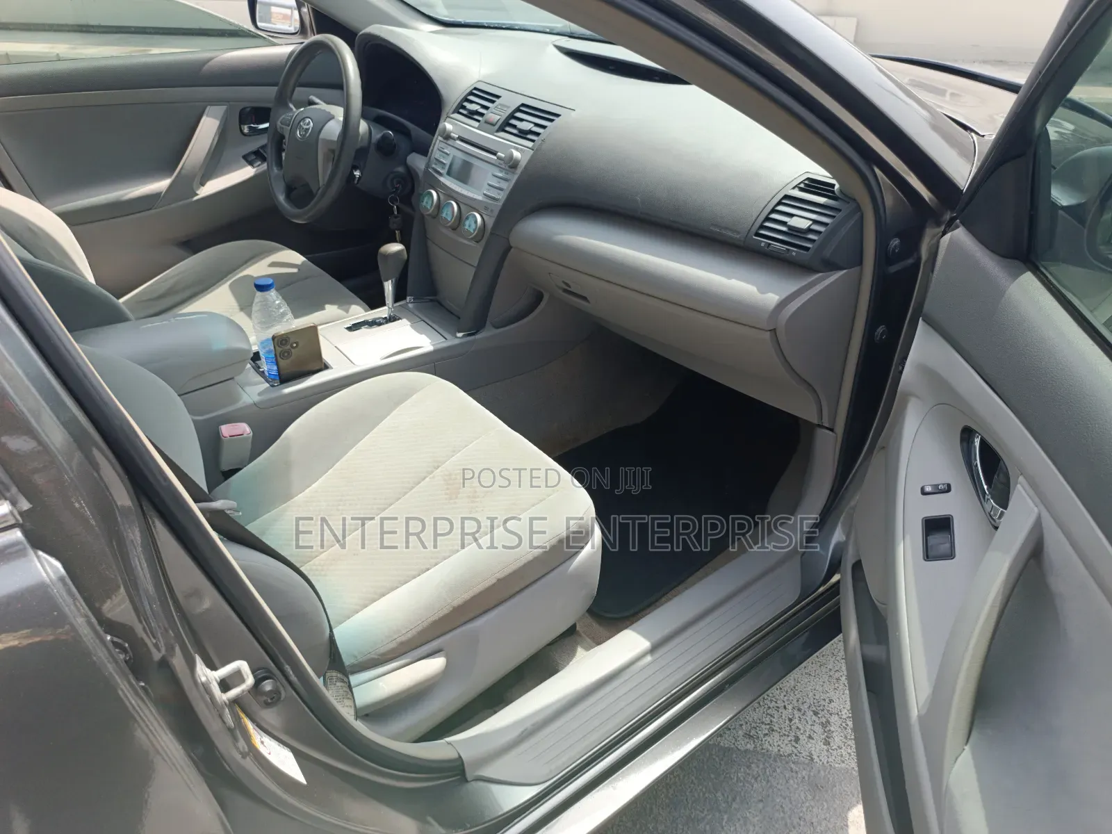 Toyota Camry LE 4dr Sedan (2.4L 4cyl 5A) 2008 Gray