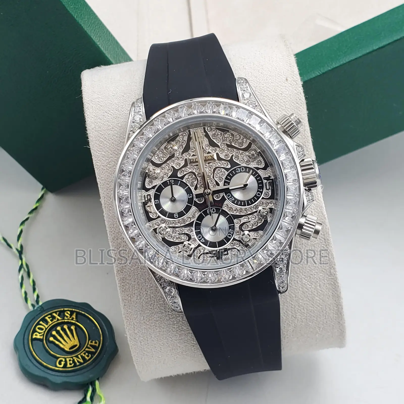 Rolex Luxury Men Rubber Wristwatch – Stylish, Durable Classy Design