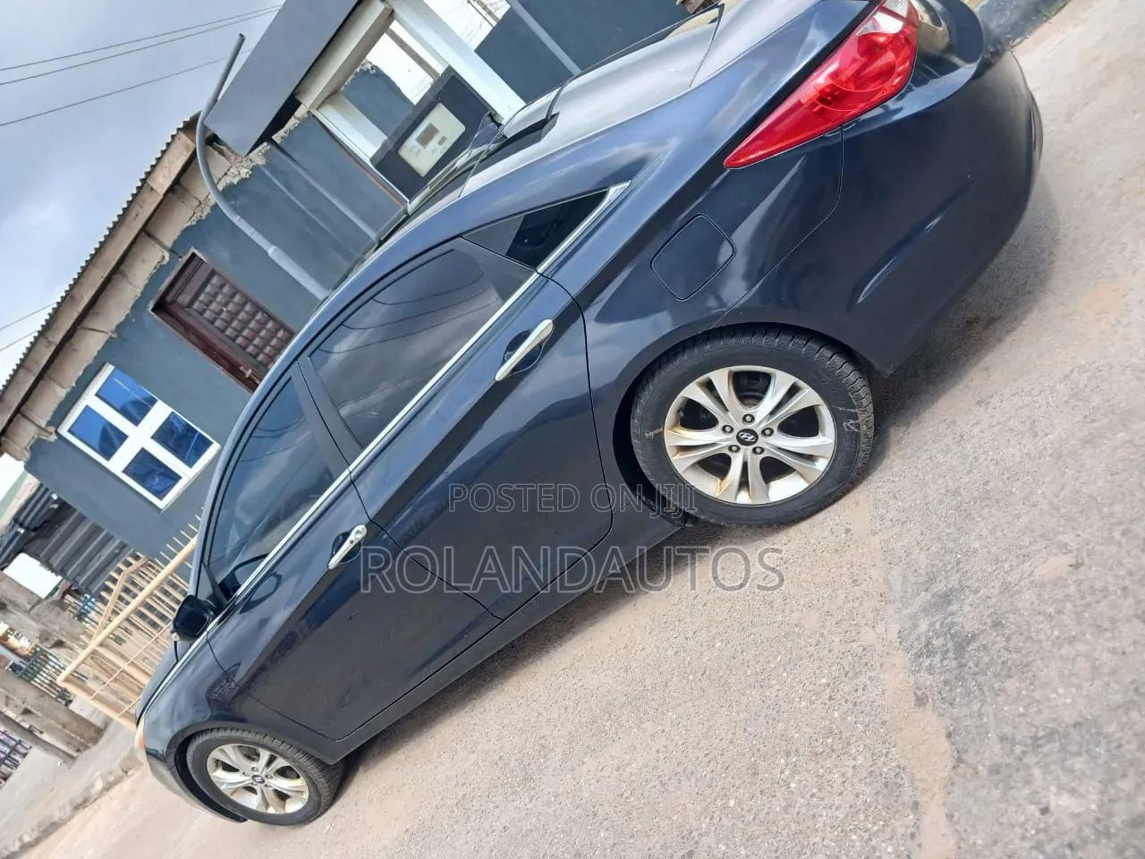 Hyundai Sonata 2011 Blue