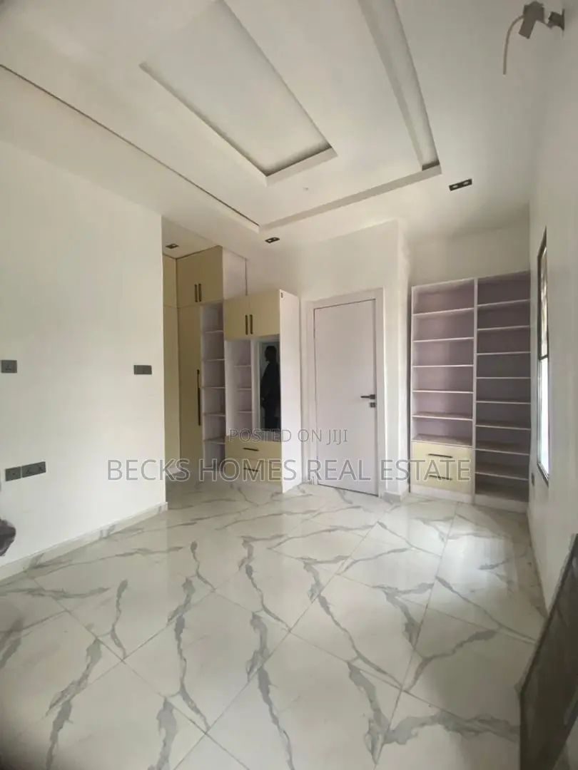 4bdrm Duplex in Mercy Land, Magodo for sale