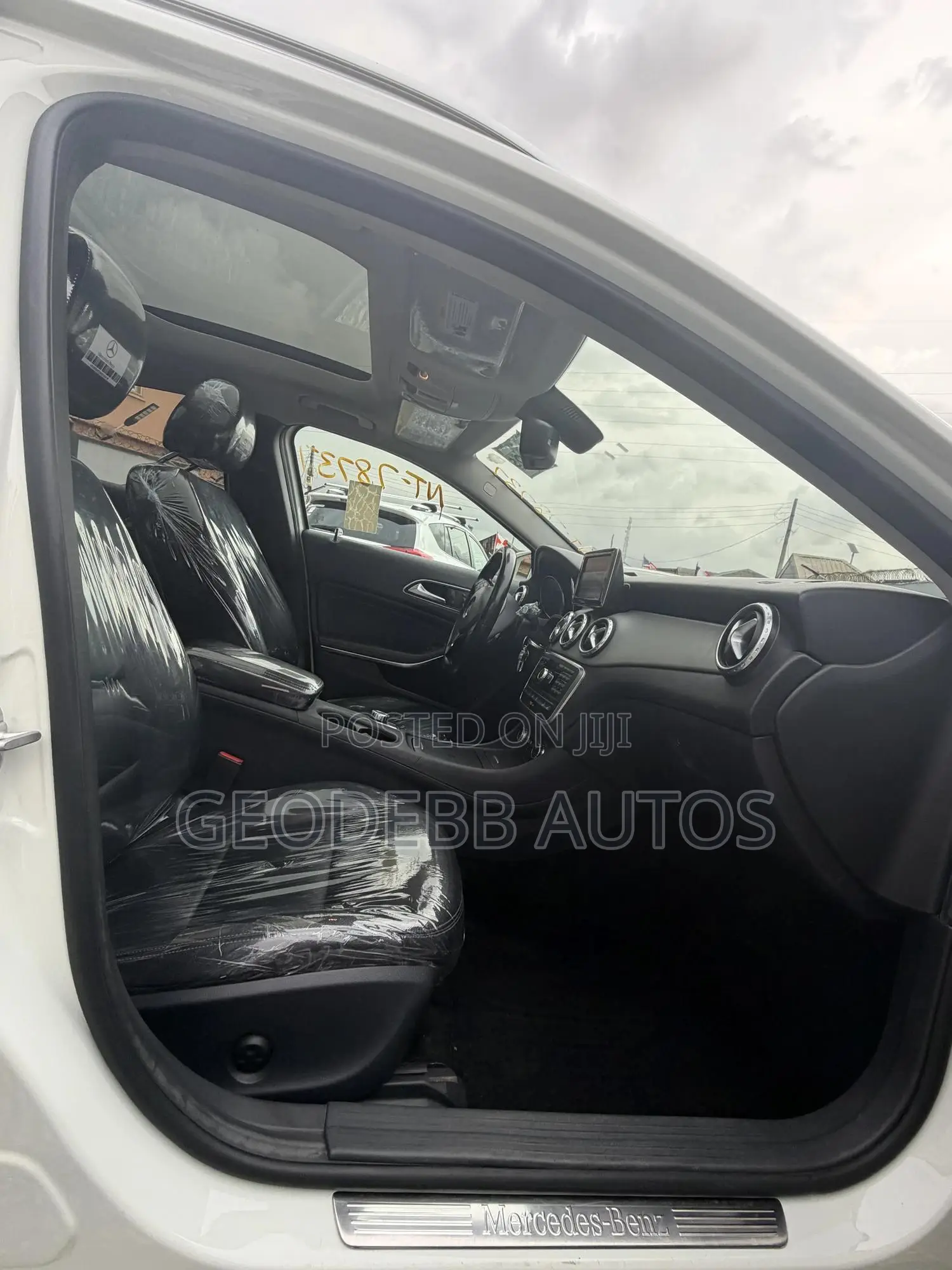 Mercedes-Benz GLA 250 2015 White