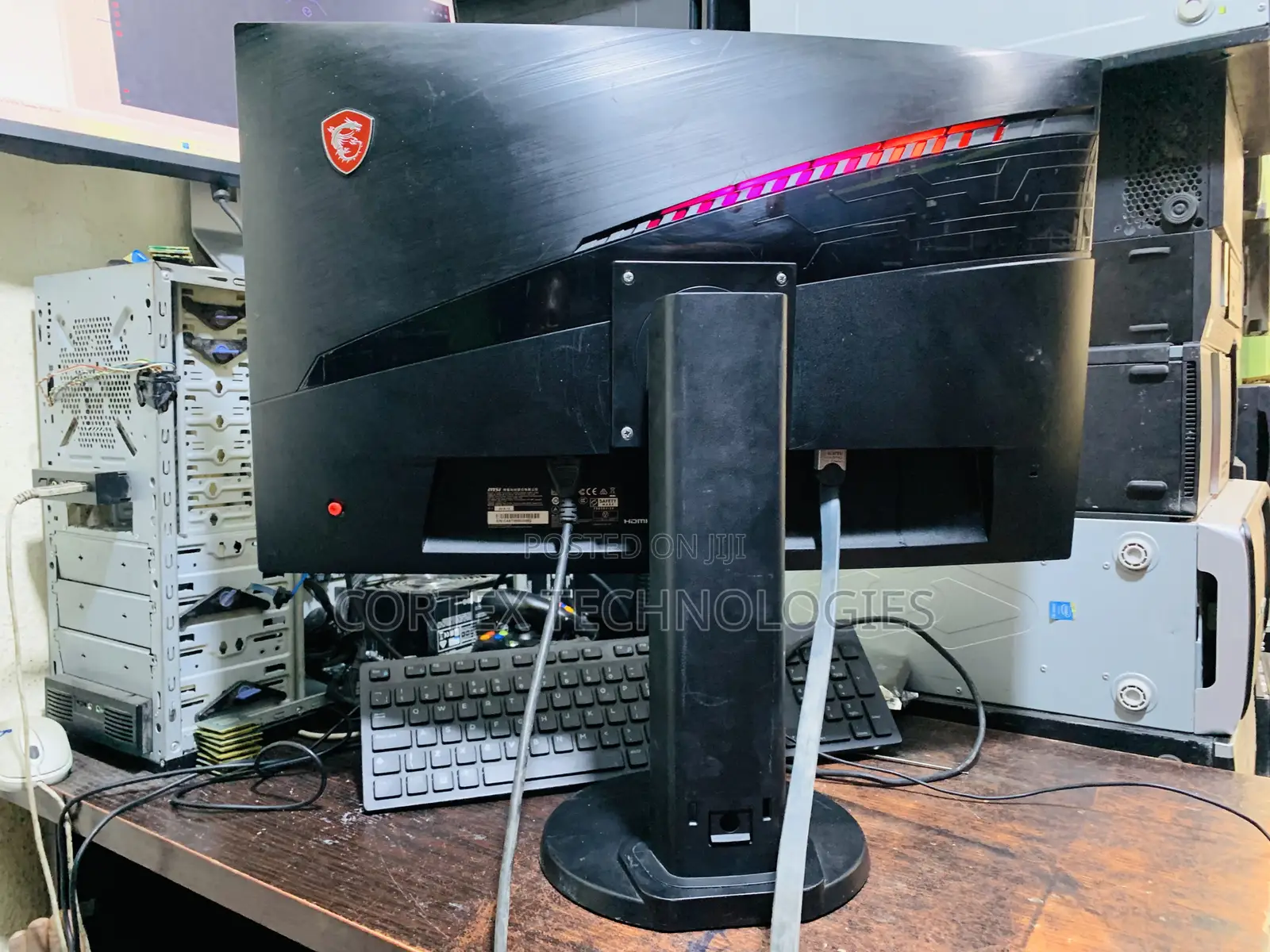 27 Gaming Curved Msi Monitor 2560x1440 P 165hz Refresh Rate