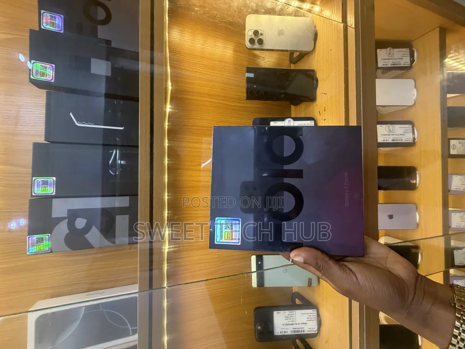 New Samsung Galaxy Z Fold4 256 GB Black