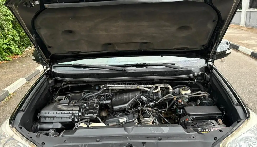 Toyota Land Cruiser Prado 2011 Black